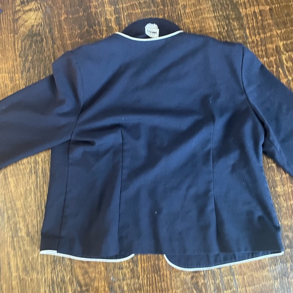 Vintage Jacket - Picture 2 of 12